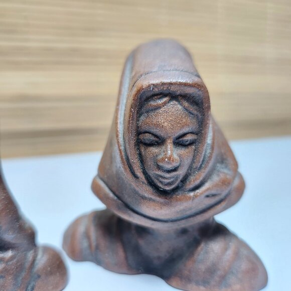 Renaissance Vincenzo Farci Italy Man and Woman Ceramic Bust Heads Pair - Picture 4 of 12